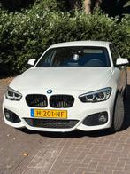 BMW 1-Serie 118i 136pk Aut 2018 Wit, Auto's, 65 €/maand, 1295 kg, Wit, Leder