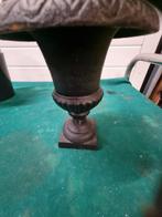 loevre vaas vintage ijzer zwart, Huis en Inrichting, Woonaccessoires | Vazen, Ophalen of Verzenden