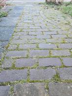 Oude klinkers/betontegels (jaren 70) - ca. 30 m2, Tuin en Terras, Ophalen, Gebruikt, Klinkers, 10 m² of meer