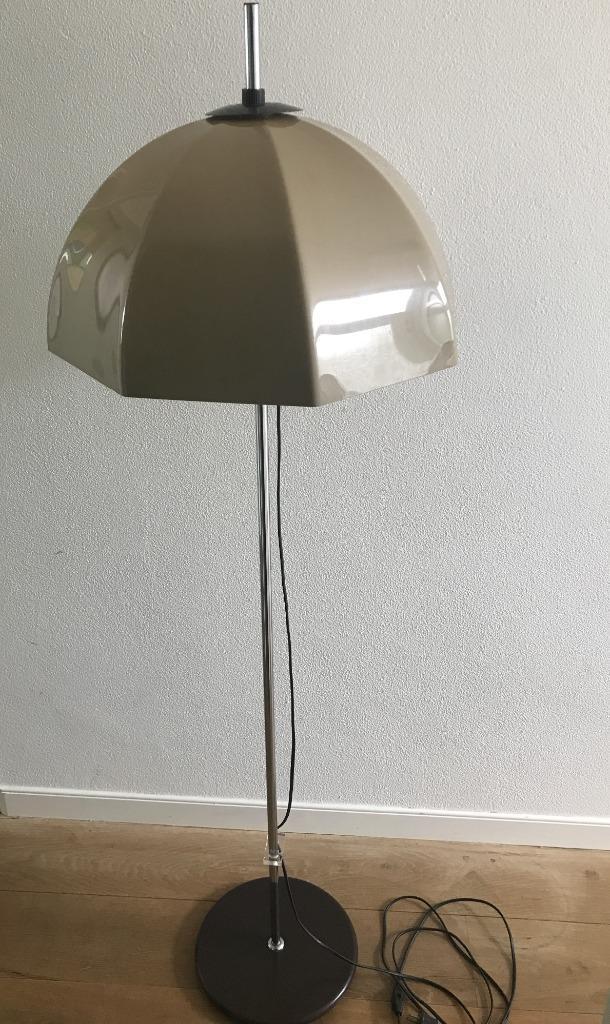 Gepo Dijkstra Herda lamp vloerlamp paraplu vintage retro, Huis en Inrichting, Lampen | Vloerlampen, 150 tot 200 cm, Kunststof