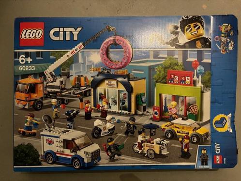 Lego City 60233 Opening Donutwinkel compleet met doos, Kinderen en Baby's, Speelgoed | Duplo en Lego, Zo goed als nieuw, Lego