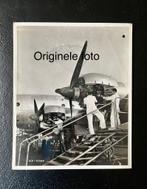 Lockheed C-69 Constallation onderhoud motoren, Ophalen of Verzenden, Zo goed als nieuw, Kaart, Foto of Prent