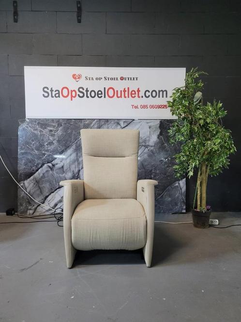 Staopstoel Prominent met massage en verwarmingsfunctie, Huis en Inrichting, Fauteuils, Zo goed als nieuw, Leer, 50 tot 75 cm, Minder dan 75 cm
