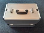 Kapper - pedicure - manicure - make-up koffer aluminium, Ophalen, Zo goed als nieuw, Gehele gezicht