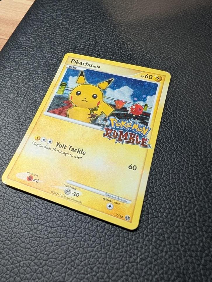 Pikachu 7/16 "Rumble Pikachu", Hobby en Vrije tijd, Verzamelkaartspellen | Pokémon, Zo goed als nieuw, Losse kaart, Foil, Ophalen of Verzenden