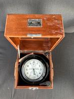 Lange & Sohne ,shipschronometer , 1945 , bakeliet ,, Antiek en Kunst, Antiek | Klokken, Ophalen of Verzenden