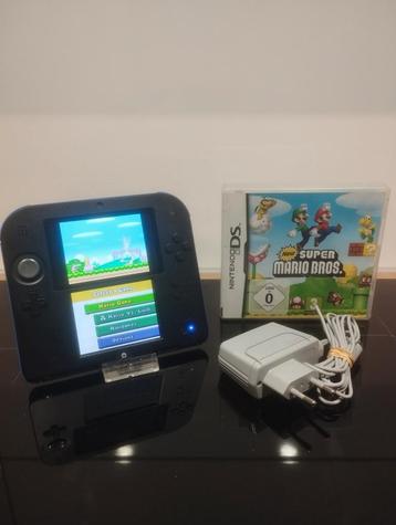 Nintendo 2DS + New Super Mario Bros inclusief oplader  beschikbaar voor biedingen