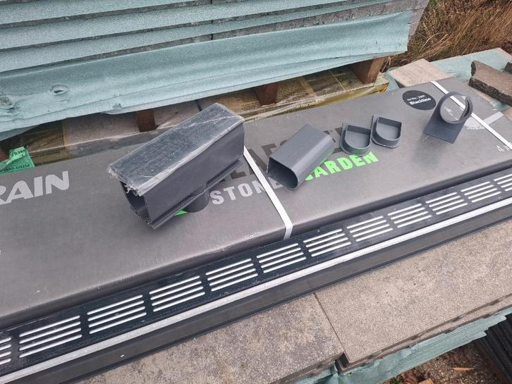 Restpartij lijngoot+ hulpstukken, Tuin en Terras, Tegels en Klinkers, Nieuw, Overige typen, Kunststof, Gecoat, Ophalen of Verzenden