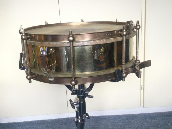 Mooie messing/ bronze vintage brass snare drum, Muziek en Instrumenten, Percussie, Zo goed als nieuw, Trommel, Ophalen of Verzenden