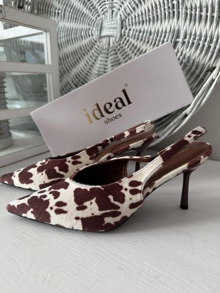 NIEUW > Super leuke Koeien print pumps / 39, Kleding | Dames, Schoenen, Nieuw, Pumps, Overige kleuren, Verzenden