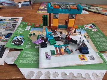 Lego 21267 helemaal compleet beschikbaar voor biedingen
