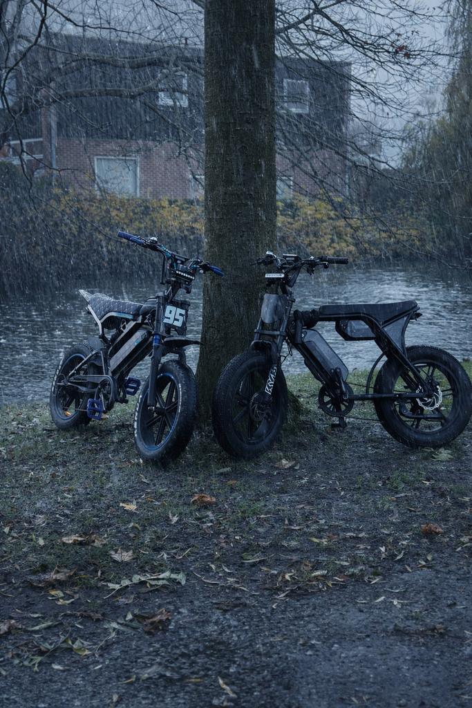 V20 Fatbike, Fietsen en Brommers, Brommers | Crossbrommers, Gebruikt, Overige merken, Ophalen