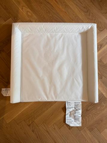 Luiermatras IKEA VÄDRA 74x80 cm (changing mat) beschikbaar voor biedingen