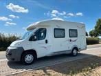 Zeer mooie compacte camper Bj2010 <6 mtr, Caravans en Kamperen, Particulier, Half-integraal