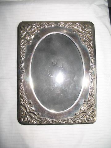 Fotolijst Bewerkte Rand Silverplated Vintage beschikbaar voor biedingen