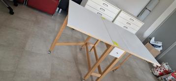 Multifunctionele Tafel - Inklapbaar - Beuken Poten beschikbaar voor biedingen