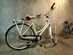 Stevige oma fiets met slot en transport rekje, Fietsen en Brommers, Fietsen | Vouwfietsen, 20 inch of meer, Gebruikt, Versnellingen