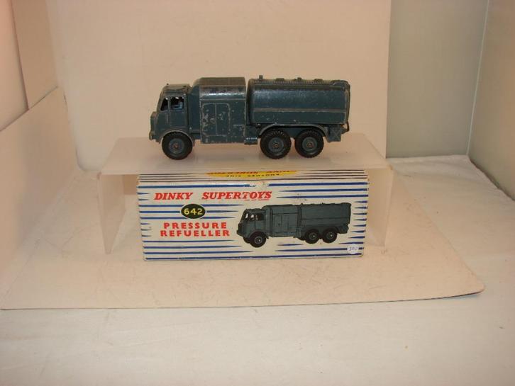 Dinky toy 642 Raf refueller in doos uit 1957, Hobby en Vrije tijd, Modelauto's | 1:43, Gebruikt, Bus of Vrachtwagen, Dinky Toys