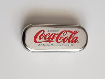 Coca Cola brillenkoker beschikbaar voor biedingen