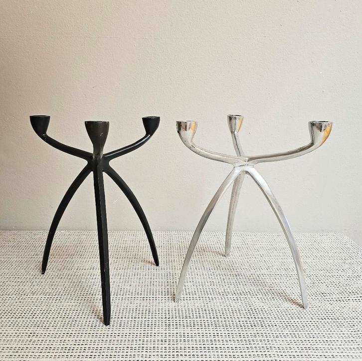 2 Vintage Kandelaren Bijenkorf zwart en rvs, Huis en Inrichting, Woonaccessoires | Kandelaars en Kaarsen, Zo goed als nieuw, Kandelaar