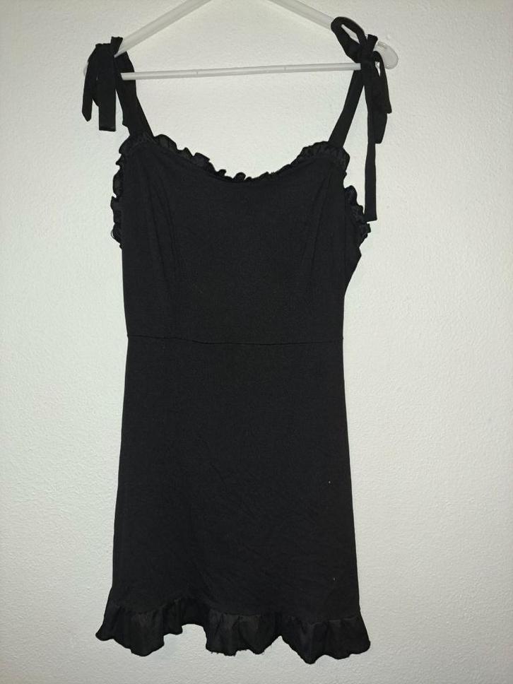 zwarte shein jurk maat 38, Kleding | Dames, Jurken, Zo goed als nieuw, Maat 38/40 (M), Zwart, Boven de knie, Ophalen of Verzenden