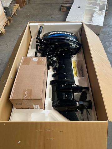 Nieuwe mercury 25pk 2 tact beschikbaar voor biedingen