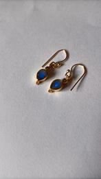 Fraaie zilver vergulde oorbellen met Labradoriet, Hangers, Verzenden, Nieuw, Met edelsteen