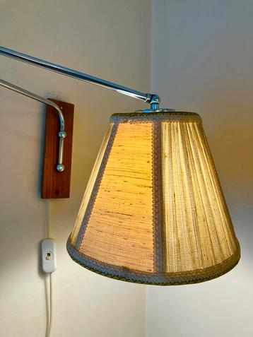 Vintage design wandlamp met zwenkarm beschikbaar voor biedingen