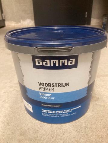 1 + 1/2 EMMER (totaal 7,5 l) VOORSTRIJK / PRIMER WIT DEKKEND beschikbaar voor biedingen