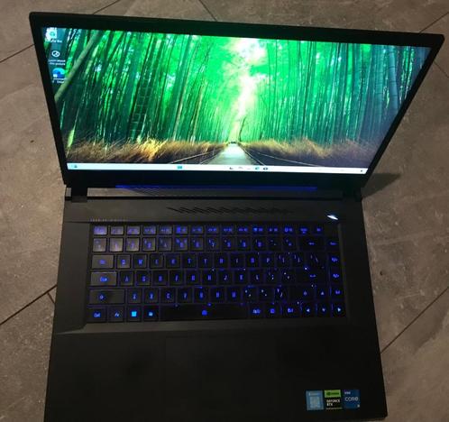 AORUS Gaming Laptop (RTX 4060, i5-12500H), Computers en Software, Windows Laptops, Zo goed als nieuw, 15 inch, SSD, 4 Ghz of meer