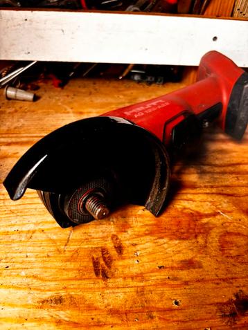 Hilti AG 125-A22 haakse slijper – alleen body beschikbaar voor biedingen
