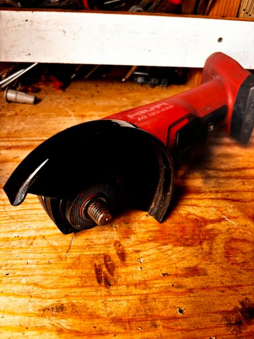 Hilti AG 125-A22 haakse slijper – alleen body, Doe-het-zelf en Verbouw, Gereedschap | Slijpmachines, Zo goed als nieuw, Haakse handslijpmachine
