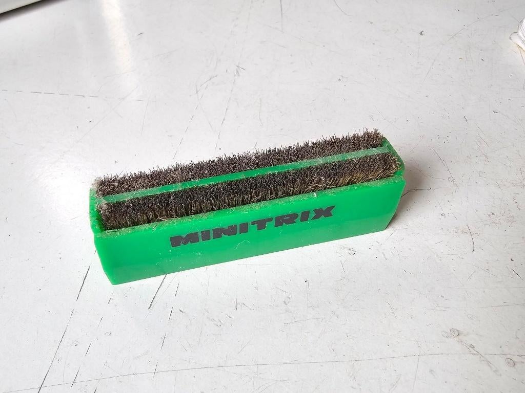 Modeltrein N spoor mini trix wielen cleaner schoonmaak, Gebruikt, Gelijkstroom, Trix, Overige typen