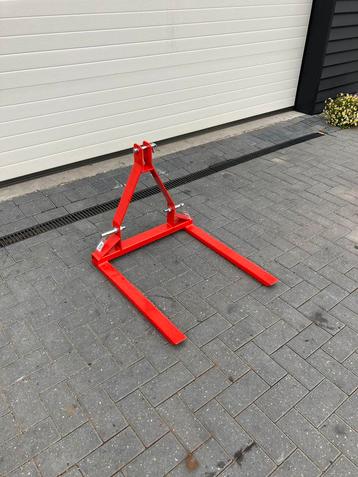 Palletdrager palletheffer palletvork. Minitrekker tractor beschikbaar voor biedingen