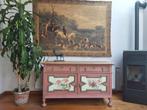 Authentiek vintage dressoir met bloemendecoratie, Ophalen, Zo goed als nieuw, 25 tot 50 cm