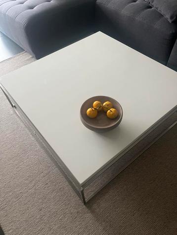 Salontafel wit lak 100 cm 100cm 35 hooh beschikbaar voor biedingen