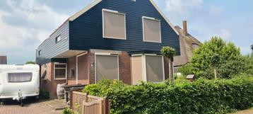 Solar Screens en Rolluiken met zonnepaneel Gratis Offerte beschikbaar voor biedingen