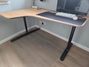 Ikea hoek bureau 