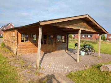 Gratis ophalen zeer grote oude blokhut na 25 augustus beschikbaar voor biedingen
