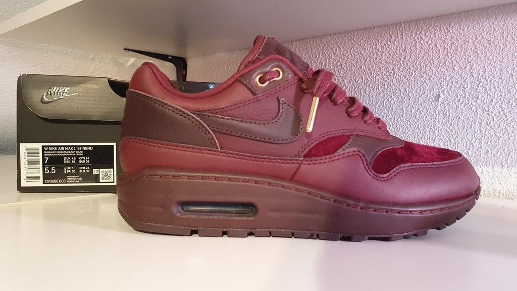 Nike Air Max 1 burghuny crush - Maat 38 - Nieuw, Kleding | Dames, Schoenen, Nike, Nieuw, Ophalen of Verzenden, Sneakers of Gympen