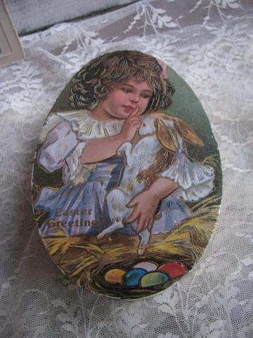 Vintage Doosje Candy Container voor Paaseitjes Meisje Konijn beschikbaar voor biedingen