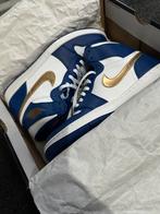 Jordan air 1 retro high gold medal, Blauw, Ophalen of Verzenden, Sneakers of Gympen, Zo goed als nieuw