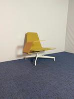 2 x Fauteuil Haworth Harbor Work Lounge, mosterdgroen/wit, Ophalen, Gebruikt, Minder dan 75 cm, 75 tot 100 cm