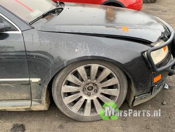 Scherm rechts-voor van een Audi A8 (LZ9W) beschikbaar voor biedingen
