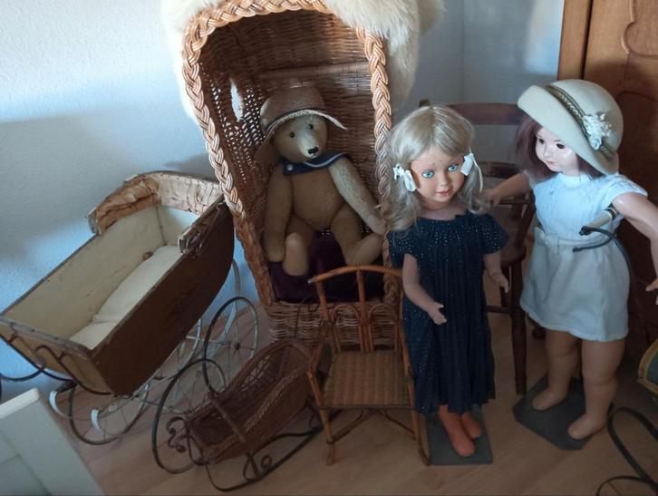 antieke stoeltjes,paspoppen,strandstoel etc zie beschrijving, Antiek en Kunst, Antiek | Speelgoed, Ophalen of Verzenden