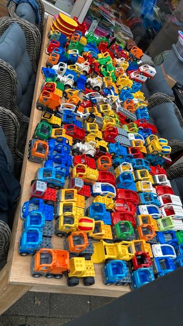 Duplo voertuigen 5,00 per stuk beschikbaar voor biedingen