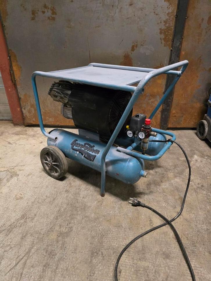 Huvema Pony VX254 compressor 10 bar, Doe-het-zelf en Verbouw, Compressors, Gebruikt, 10 bar of meer, Ophalen