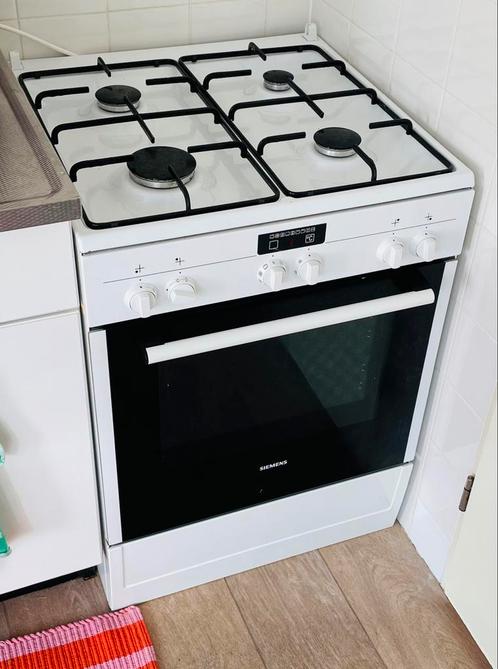 Gasfornuis Siemens, Witgoed en Apparatuur, Fornuizen, Zo goed als nieuw, Vrijstaand, Gas, 4 kookzones, 85 tot 90 cm, 45 tot 60 cm