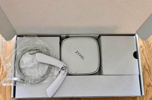 Zyxel WX5600 WIFI versterker(s), Computers en Software, Netwerk switches, Nieuw, Ophalen of Verzenden