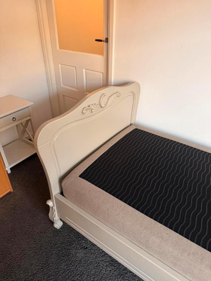 1-persoonsbed met verstelbare lattenbodem, Antiek en Kunst, Antiek | Meubels | Bedden, Ophalen